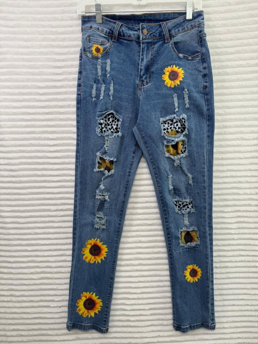 Womens Blue Denim Distressed Tapered Sunflowers Print Jeans Size M Boho